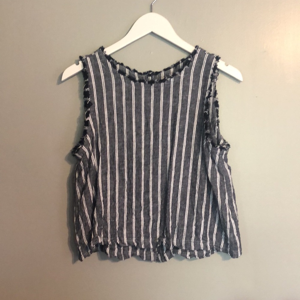 🎉 Host pick 🎉Loft Vertical stripe sleeveless shirt.